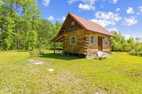 5840 Green Swamp Road NW Ash NC 28420