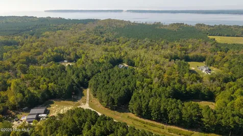 166 Skippers Court Hertford NC 27944