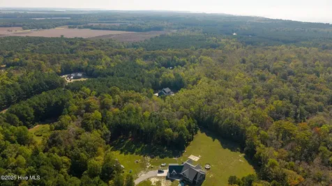 166 Skippers Court Hertford NC 27944