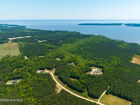 166 Skippers Court Hertford NC 27944