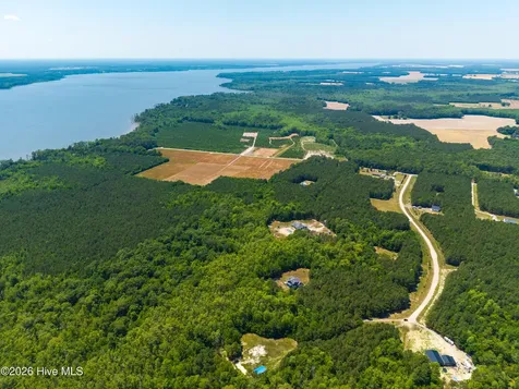166 Skippers Court Hertford NC 27944