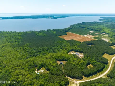 166 Skippers Court Hertford NC 27944