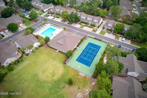 9306 Long Putt Court Wilmington NC 28412