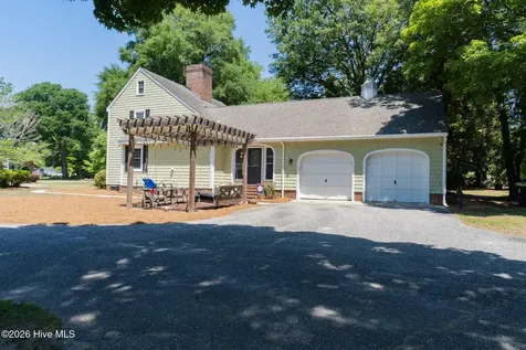 311 Doll Street Elizabethtown NC 28337