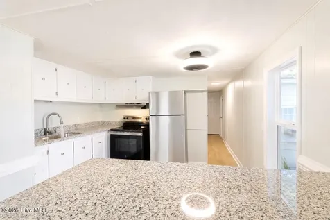 324 Cypress Avenue Holly Ridge NC 28445