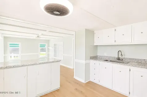324 Cypress Avenue Holly Ridge NC 28445