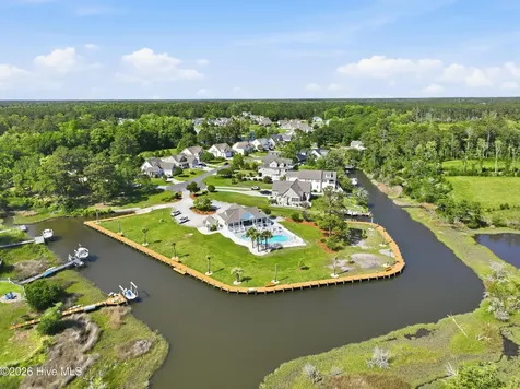 303 Duck Haven Swansboro NC 28584