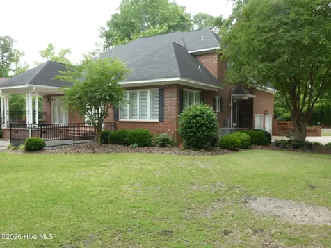 202 Walnut Cove Drive Lumberton NC 28358