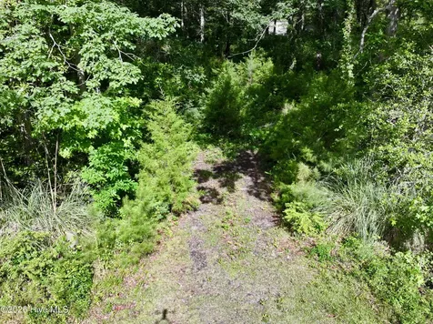 907 Hickory Drive NE Leland NC 28451