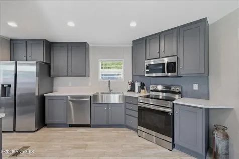 9366 Central Boulevard SE Winnabow NC 28479