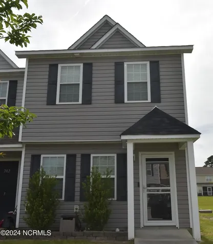 202 Lanieve Court Hubert NC 28539