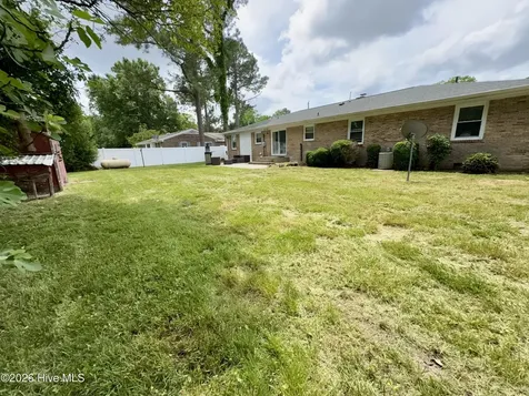 1716 Crescent Drive Elizabeth City NC 27909