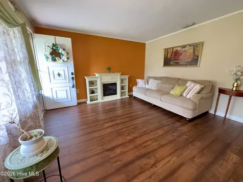 1716 Crescent Drive Elizabeth City NC 27909