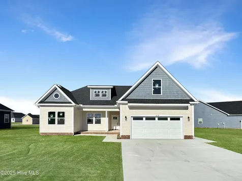 307 Spinnaker Street Elizabeth City NC 27909