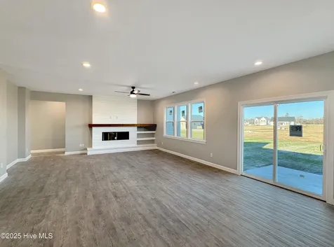 307 Spinnaker Street Elizabeth City NC 27909