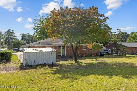 1102 Danbury Road Fayetteville NC 28311