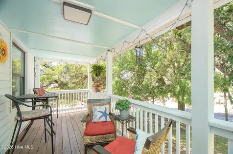 2313 Avery Street Morehead City NC 28557