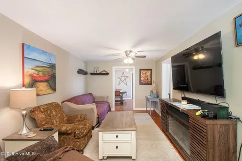 2313 Avery Street Morehead City NC 28557
