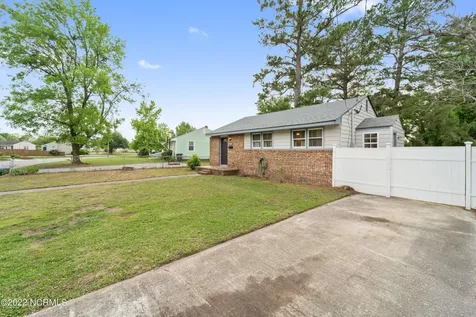 403 Nelson Drive Jacksonville NC 28540