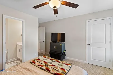 68 Catalina Circle Swansboro NC 28584