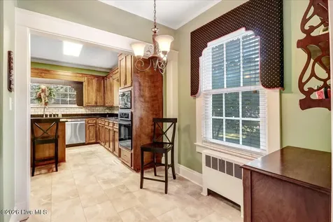 501 W Main Street Mount Olive NC 28365