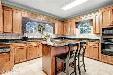 501 W Main Street Mount Olive NC 28365