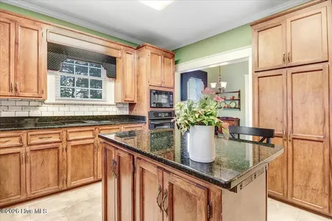 501 W Main Street Mount Olive NC 28365