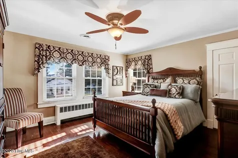 501 W Main Street Mount Olive NC 28365