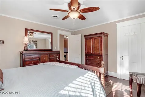 501 W Main Street Mount Olive NC 28365