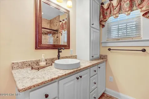 501 W Main Street Mount Olive NC 28365