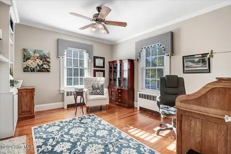 501 W Main Street Mount Olive NC 28365
