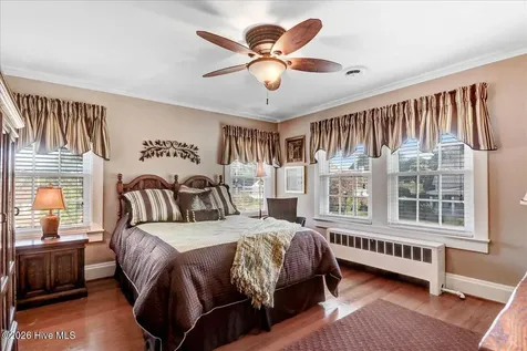 501 W Main Street Mount Olive NC 28365