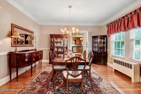 501 W Main Street Mount Olive NC 28365
