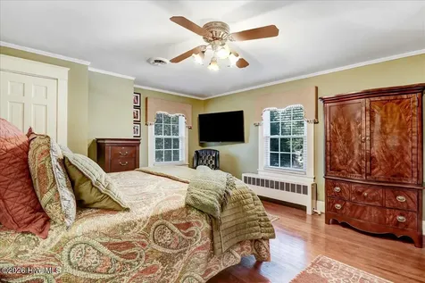 501 W Main Street Mount Olive NC 28365
