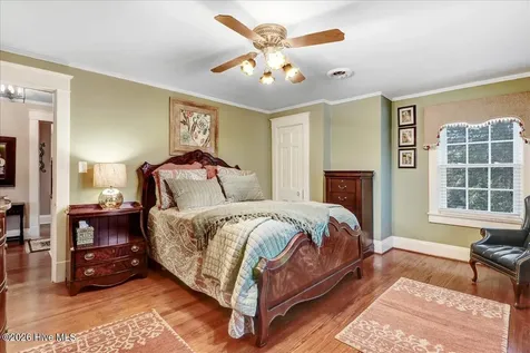 501 W Main Street Mount Olive NC 28365
