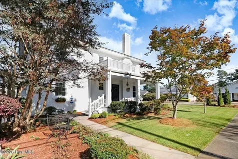 501 W Main Street Mount Olive NC 28365