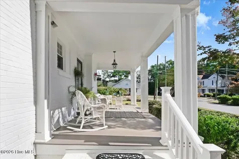 501 W Main Street Mount Olive NC 28365