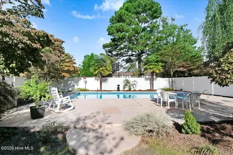 501 W Main Street Mount Olive NC 28365