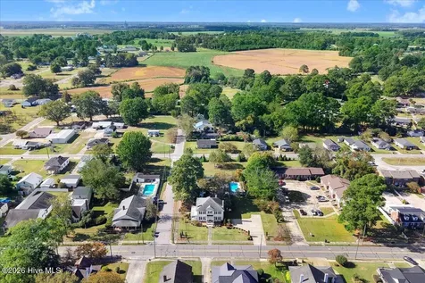 501 W Main Street Mount Olive NC 28365