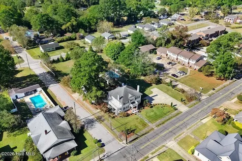 501 W Main Street Mount Olive NC 28365