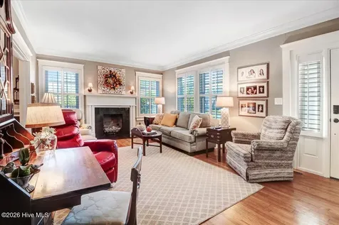 501 W Main Street Mount Olive NC 28365