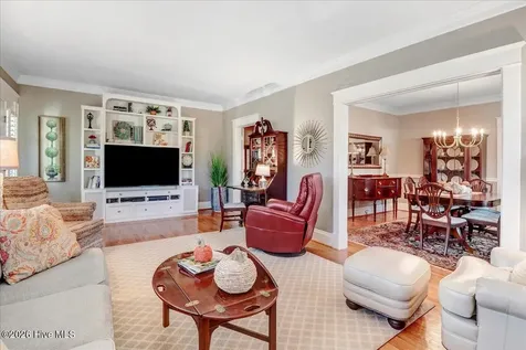 501 W Main Street Mount Olive NC 28365