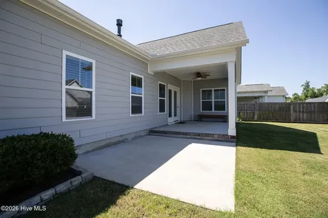 116 Hanover Lakes Drive Wilmington NC 28401
