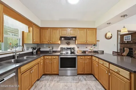 4903 Creekside Drive New Bern NC 28562
