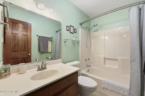 4903 Creekside Drive New Bern NC 28562