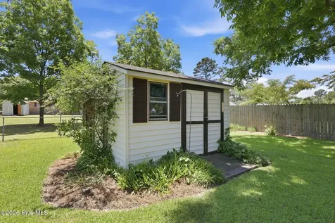 4903 Creekside Drive New Bern NC 28562