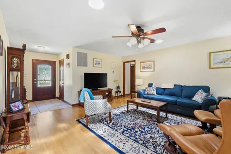4903 Creekside Drive New Bern NC 28562