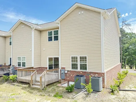 842 Ducks Landing Southern Pines NC 28387