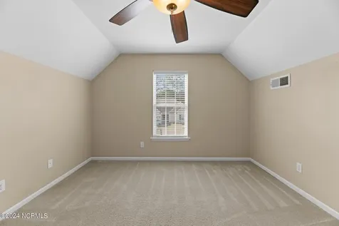205 Lynden Lane New Bern NC 28560