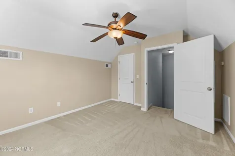 205 Lynden Lane New Bern NC 28560